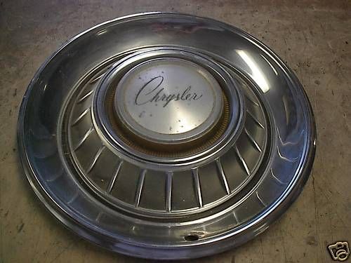 1967 67 Chrysler Newport Hubcap Wheel Cover 14 OE