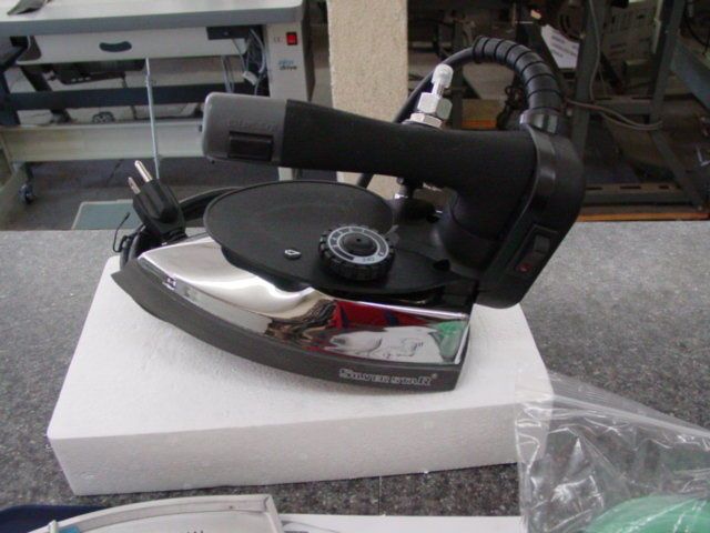 Silver Star ES 300 Gravity Iron with Teflon Shoe & Filter