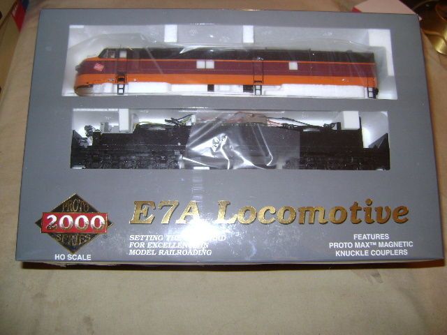 E7A E7A locomotive Milwaukee Road #18A/B DCC ready HO Scale