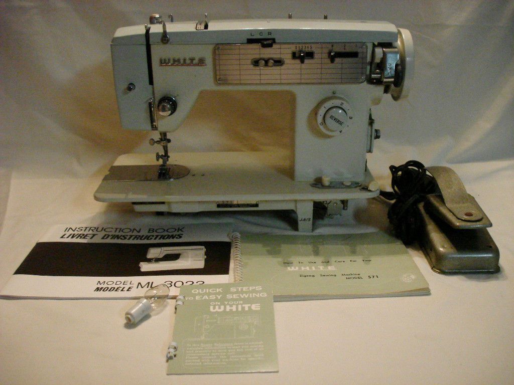 VINTAGE WHITE SEWING MACHINE MODEL 571 W/FOOT KNEE CONT on PopScreen