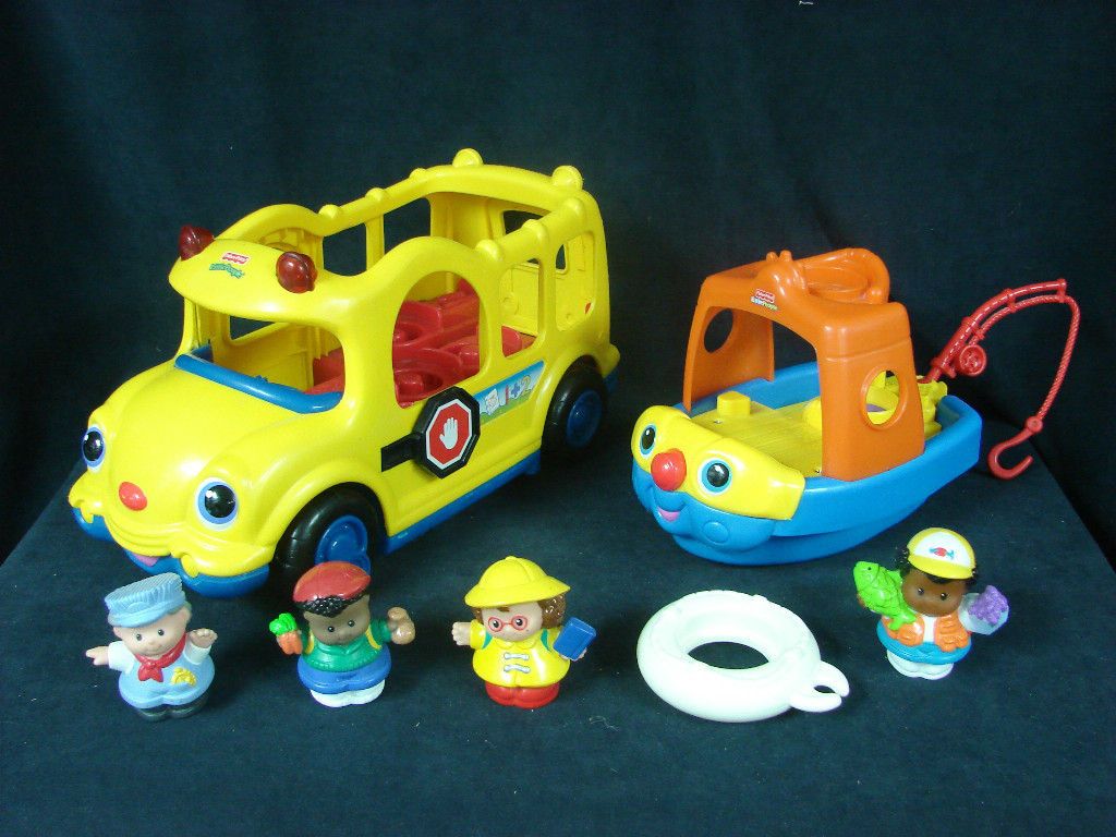 Fisher Price Little People Bus and Boat sounds Lot 4 people Fishing