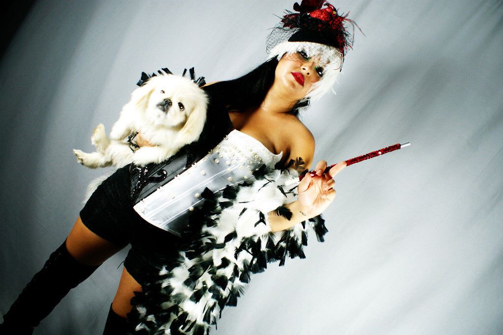 Cruella DeVil Sexy Corset Costume Black White Halloween S M L Devilish