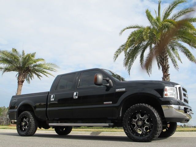 SUPER DUTY CREW CAB LARIAT 4X4 6.0L POWERSTROKE DIESEL NEW 20 WHEELS