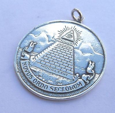 ALL SEEING EYE PYRAMID MASONIC SYMBOLS SILVER PENDANT