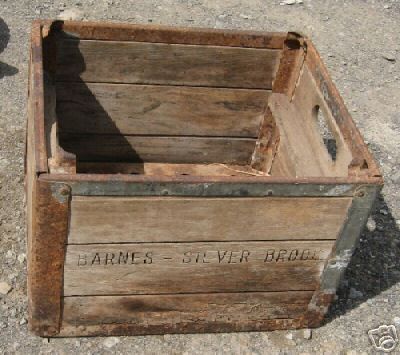 BARNES SILVER BROOK COLLECTIBLE WOODEN MILK CRATE BOX