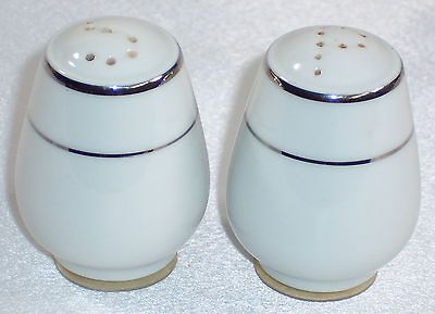 Easterling Germany Lohengrin Salt & Pepper Shakers