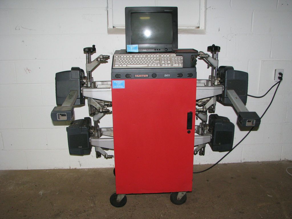 HUNTER S411 ALIGNMENT MACHINE UPDATED 2007