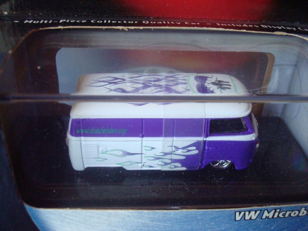 Hot Wheels DCMF Special Edition Custom VW Microbus Debbie Chisholm