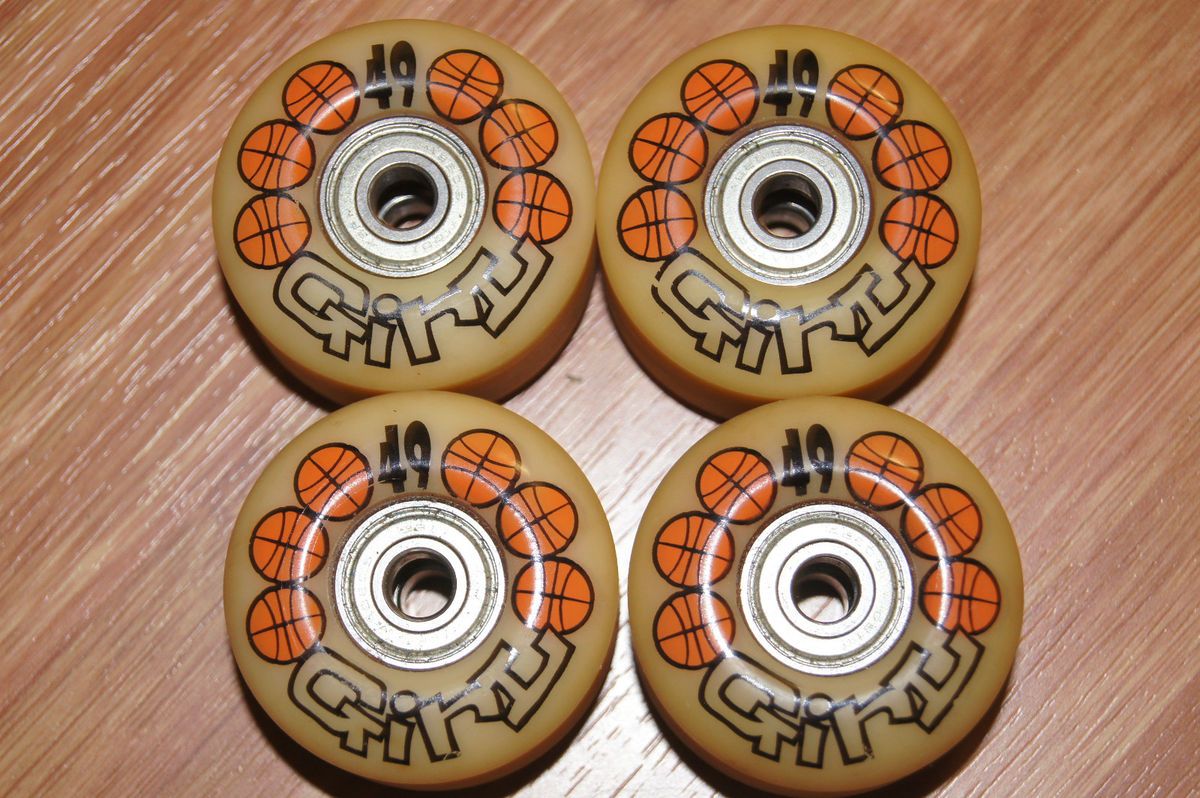 RARE Vintage Girl Skateboard Wheels 49mm 90s World Blind 101