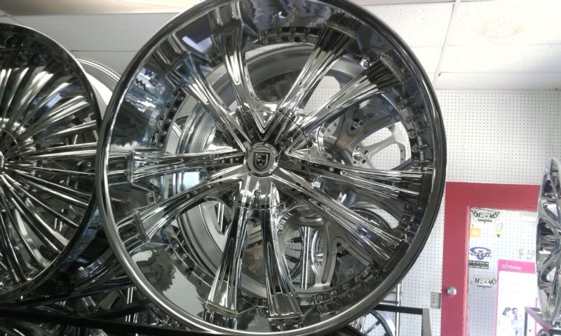 28 Lexani LSS 55 295 25 28 Tire asanti Dub Tis FOOSE