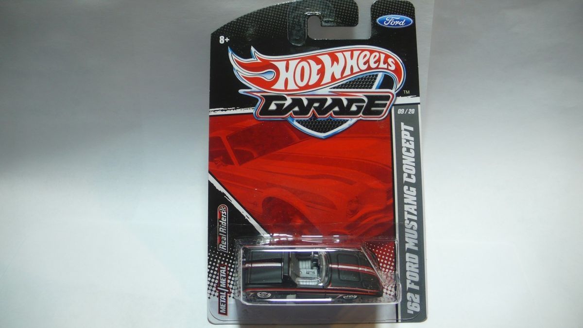 2011 Hot Wheels Garage 62 Ford Mustang Black 9 20