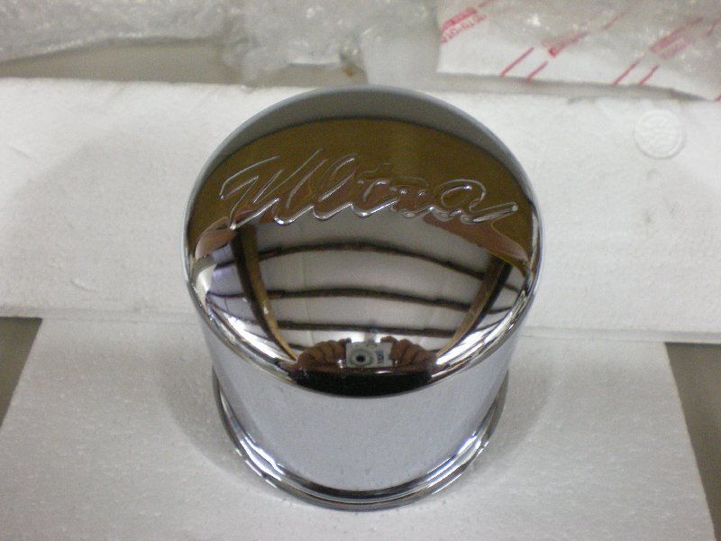 Ultra Wheels Metal Chrome Center Cap P N 89 8126