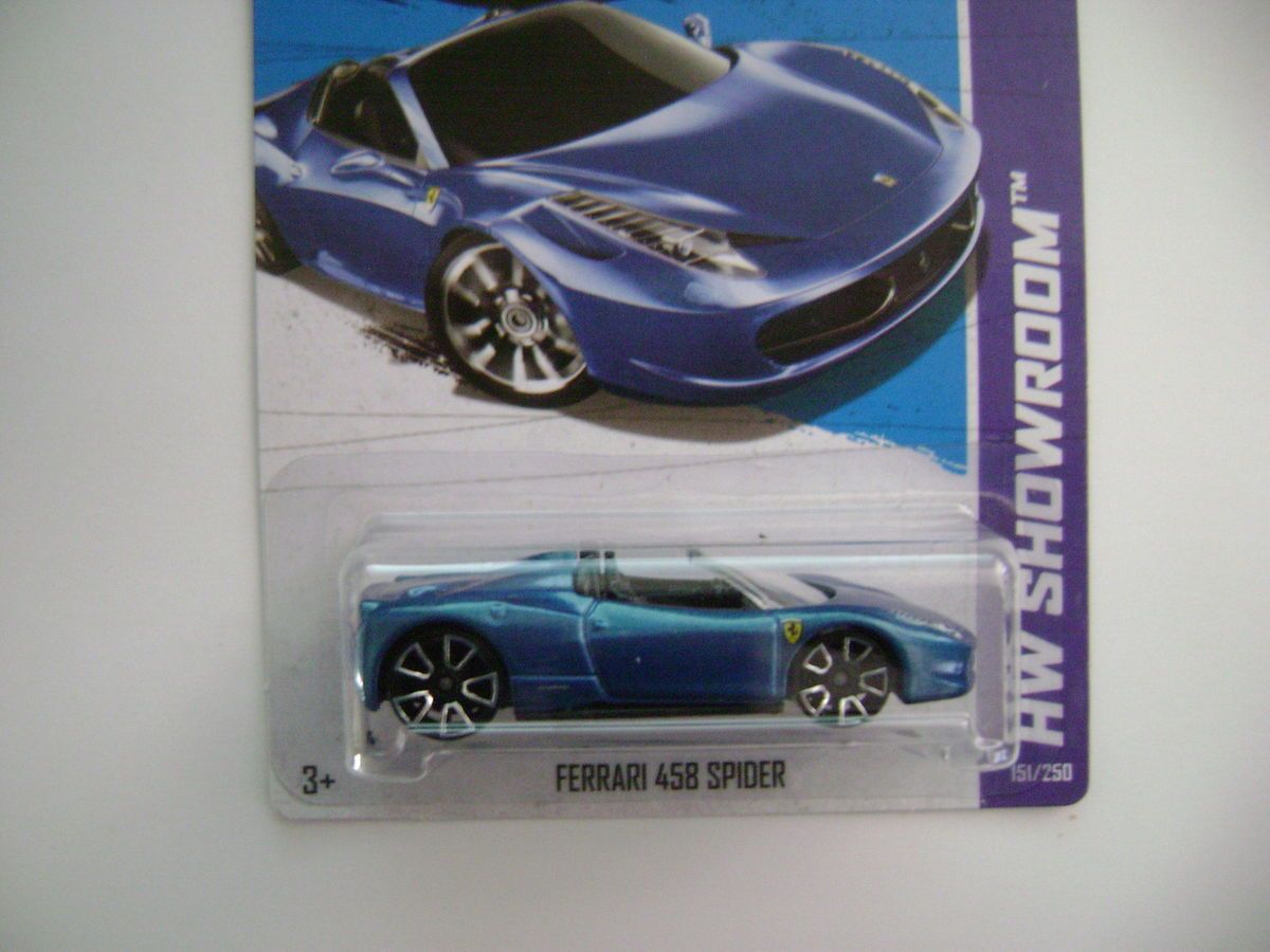 Hot Wheels 2013 Ferrari 458 Spider HW Showroom E Case 151 250