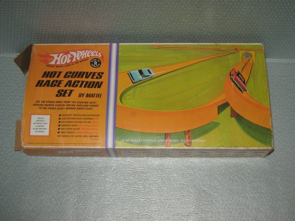 Hotwheels Hot Curves Race Action Set Vintage