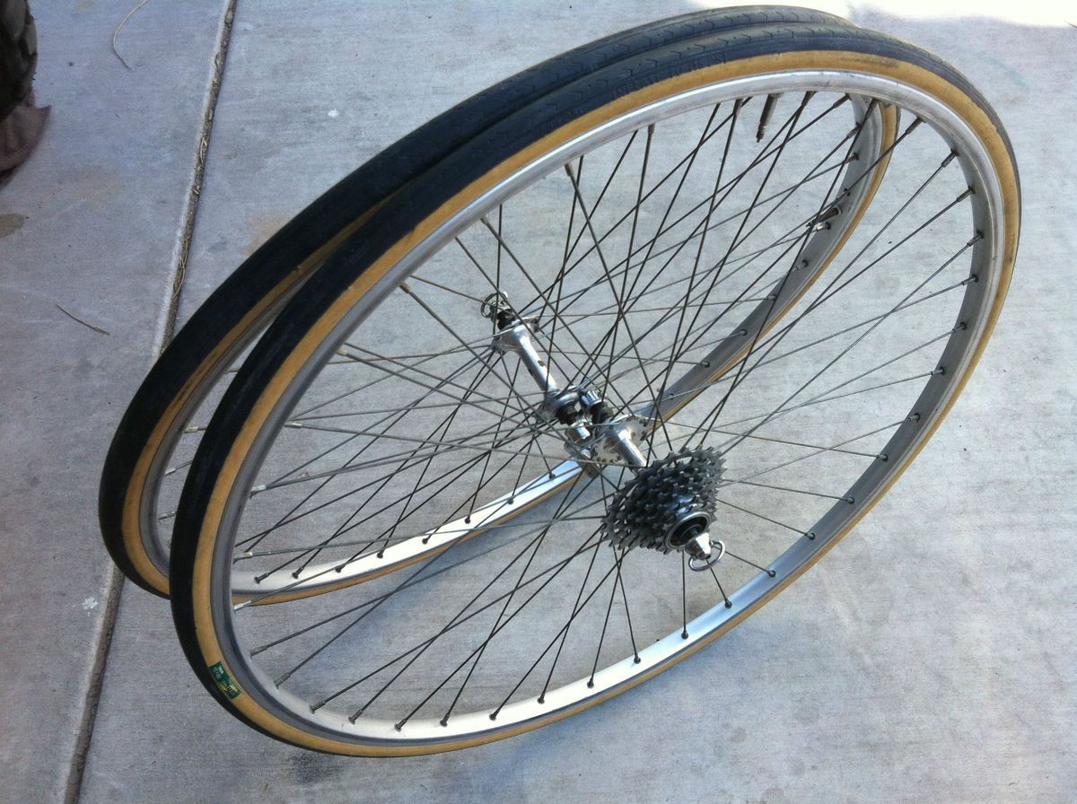 Record Wheelset Super Champion Rims 700c w 7 Speed Vintage Campy 1034