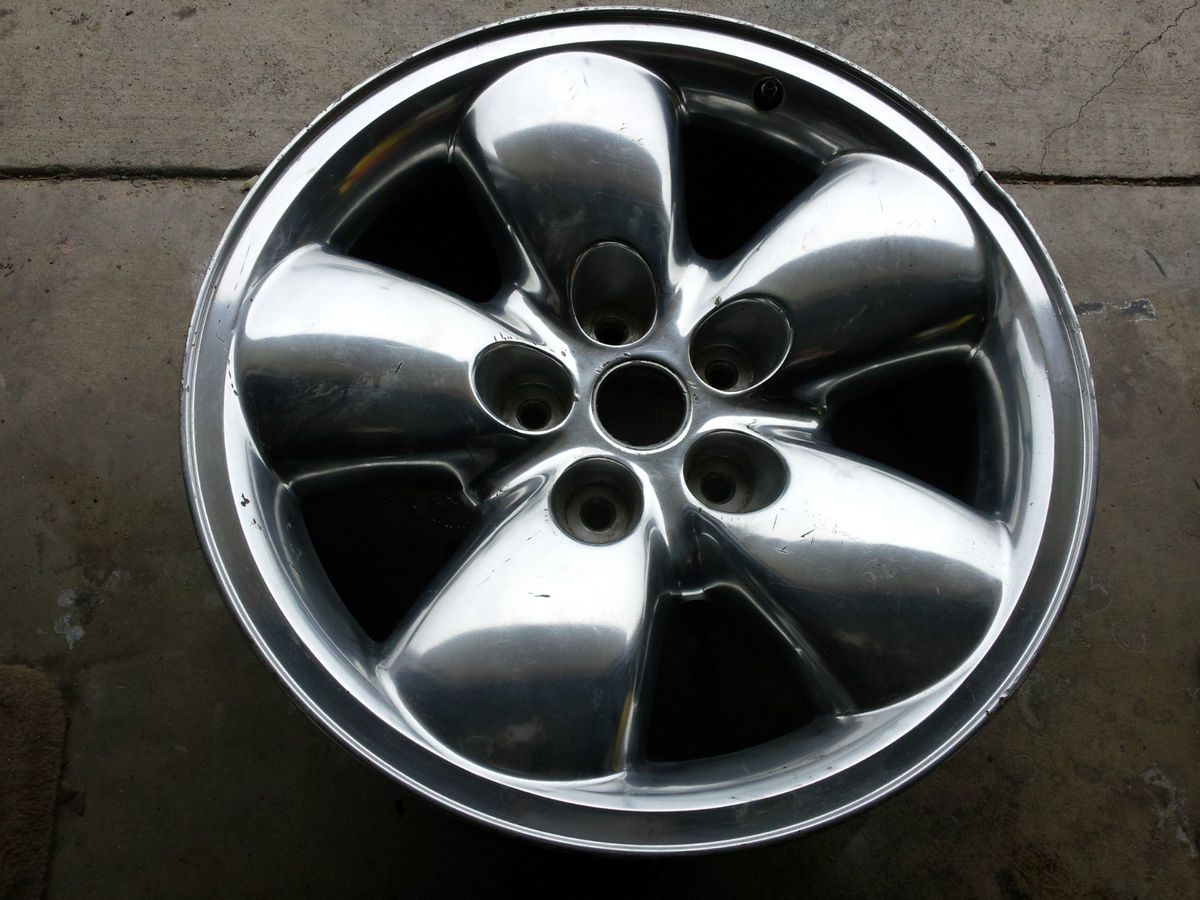 20 Dodge RAM 1500 Polished Rim Wheel