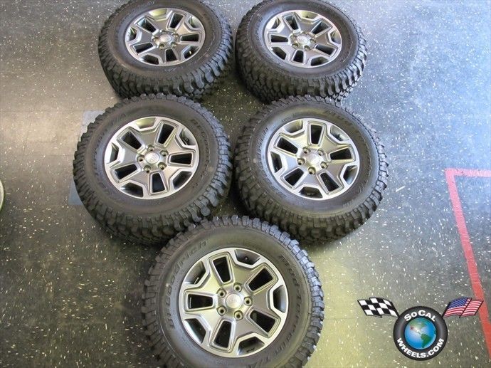 Jeep Wrangler Rubicon Factory 17 Wheels Tires OEM Rims Sahara BFG Mud